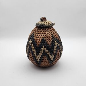 Traditional South African Handwoven Geometric Pattern Zulu Basket w/Lid
